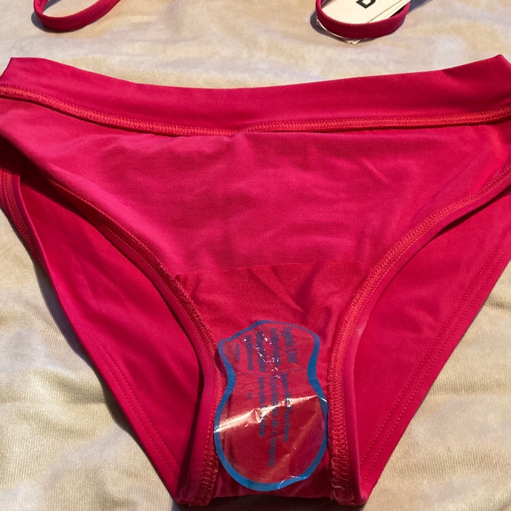 DKNY Fuchsia Bikini Set size Small brand new - Picture 13 of 15